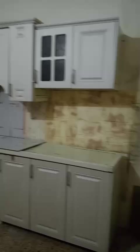 للبيع كونتر المنيوم ابواب خشب السنك كرانيت السعر 200الف وبي مجال  المكان موصل حي الجزائر  الاتصال على الرقم ***********
