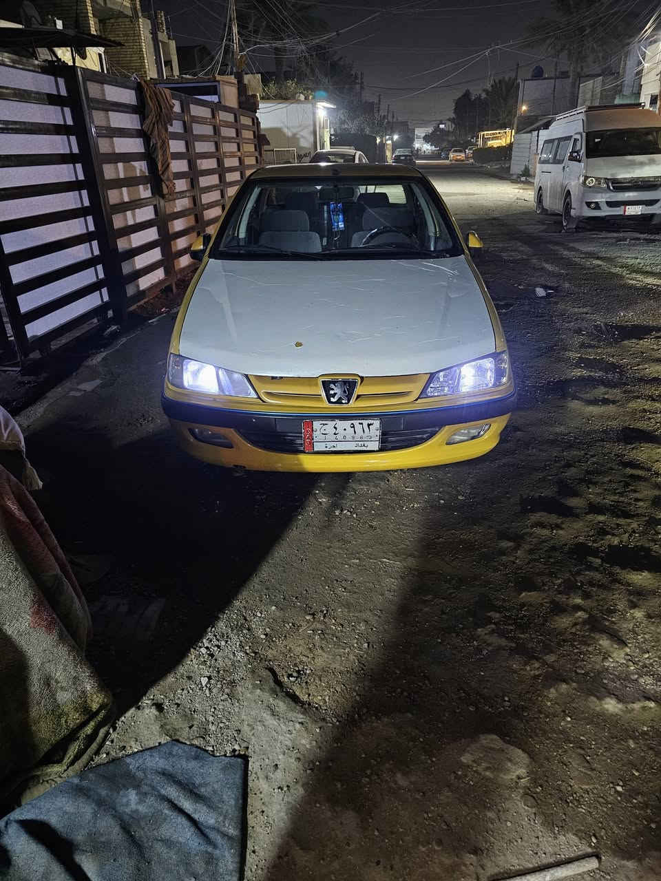 سلام عليكم بيجو بارس 2015 سيارة  بيه خيط تبخير 38 مكان بغداد
***********
