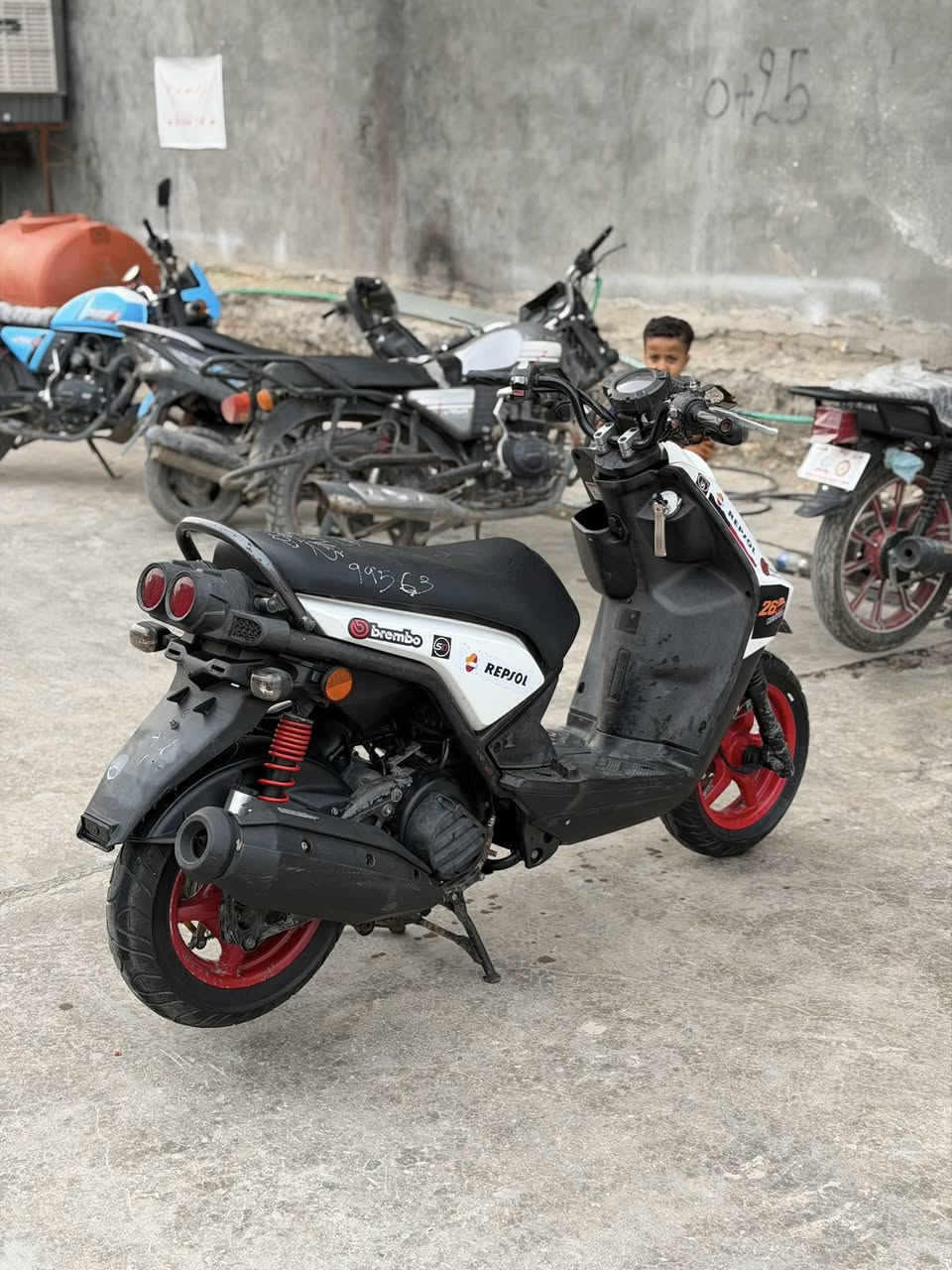 جبلي للبيع السعر 1200 وبيها مجال
دراجة كفالة من كلشي شرط نعومة/ كلجات رياضي تخم كلجات تخم تاير جديد جلاتين  جويتر رياضي ***********///***********
