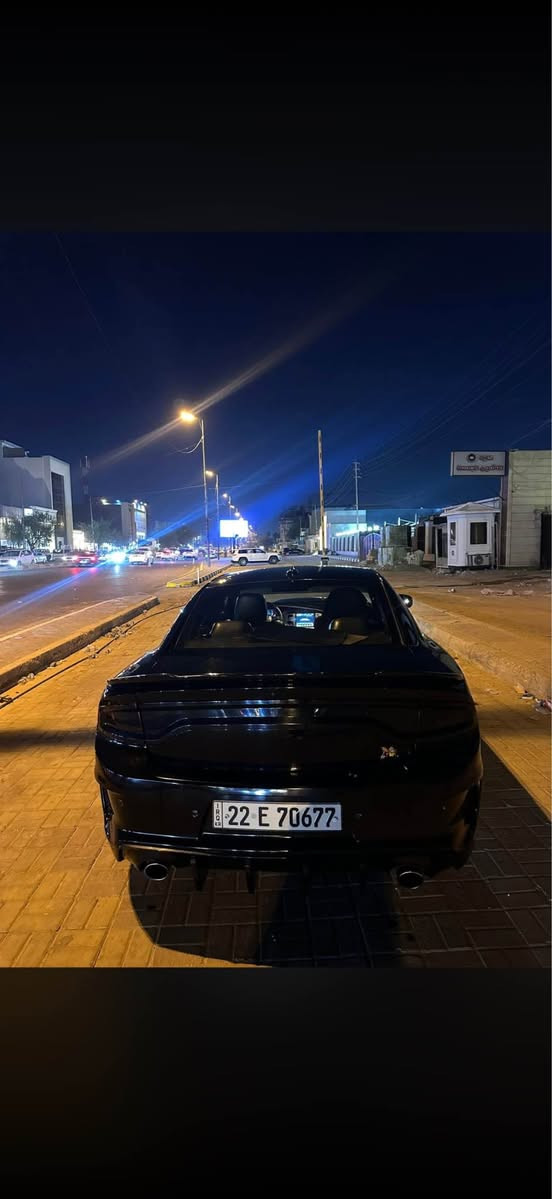 السلام عليكم
دودج جارجر سكات باك  6400 فول مواصفات عدا الرادار الامامي موديل 2020  للبيع او مراوس حسب القناعه
السياره ماشيه 95mile
حادث السياره جاملغ خلفي والبنيد مبدل وبيها بارد بالباب الخلفي جهة السايق بدون ايرباك بدون دواخل
السيارة مكمل صيانة منظومة البانزين مالتها ومبدل المي والفلاتر والدهن 
السيارة عليها برمجة سيفتي 
دسكات تخم جديد 
صدر امامي جديد
مبدل لايت زارعلها عدسات
ميحتاجلها مصرف
عارضها ب235 وبيها مجال جداً بسيط
مكان السياره / بغداد- الجادريه
*********** بغداد, العراق
