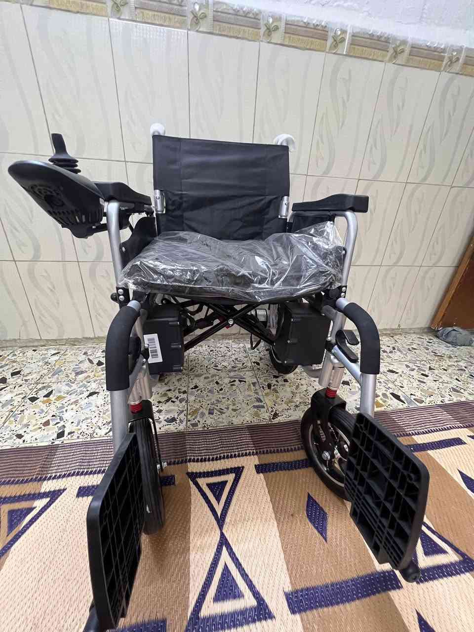 كرسي الكهربائي جديد غير مستعمل للبيع سعر 500 و بي مجال للشراي مكاني بغداد 
المراسله واتساب | ***********
