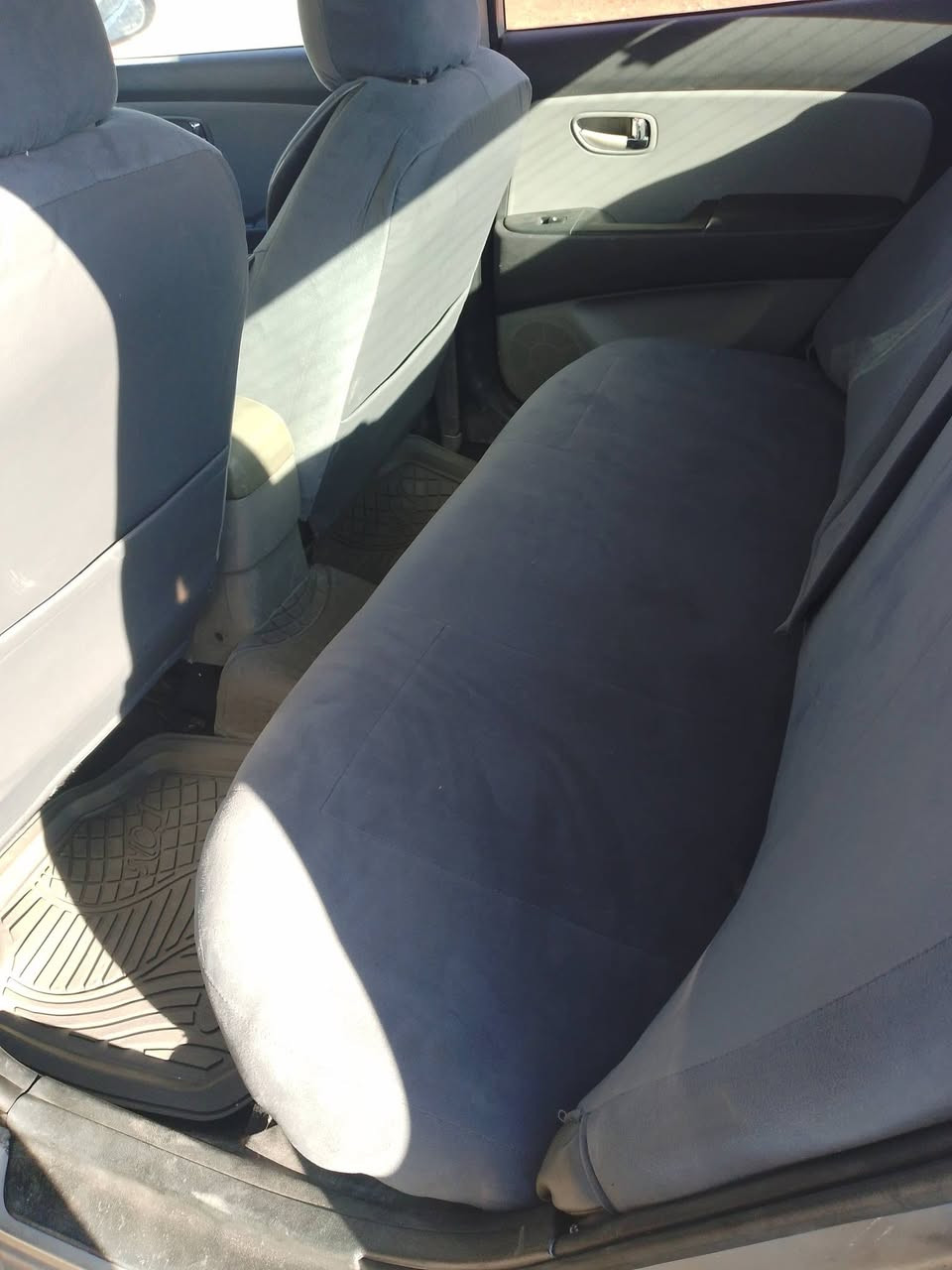 السلام عليكم افانتي ادوات 2010 ليزري سياره فول ما عدا الفتحه سياره جديده السعر 44 وبيها مجال ***********
