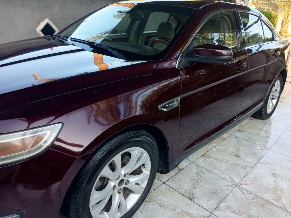 فورد تورس٢٠١١رقم انكليزي بغداد بأسمي
سنوية لل٣٠سيارة بدون صبغ 
بيها بارد بخشم الجاملغ 
مكينة وكير وتدفئة وتبريد كلة تمام 
كهربائيات بلاد ما بيها ولا چطل 
مري كهرباء تخم تأثير نظيف حيل 
شفتات ستيرن شغالة 
تحكمات ستيرن شغالة
لايت زنون منظومة مبدلة كامل
بك لايت أشاير إنارة داخلية كلة شغال
نوزلات بلكات فيت بم مبدلات نوعية مضبوطة
سيارة خير من الله 
بيها درايم شفت ايسر مو زين 
السعر ٩٨وبيها مجال بسيط.. ***********
مكان السيارة بني سعد بين بغداد وديالى بعقوبة, ديالى
