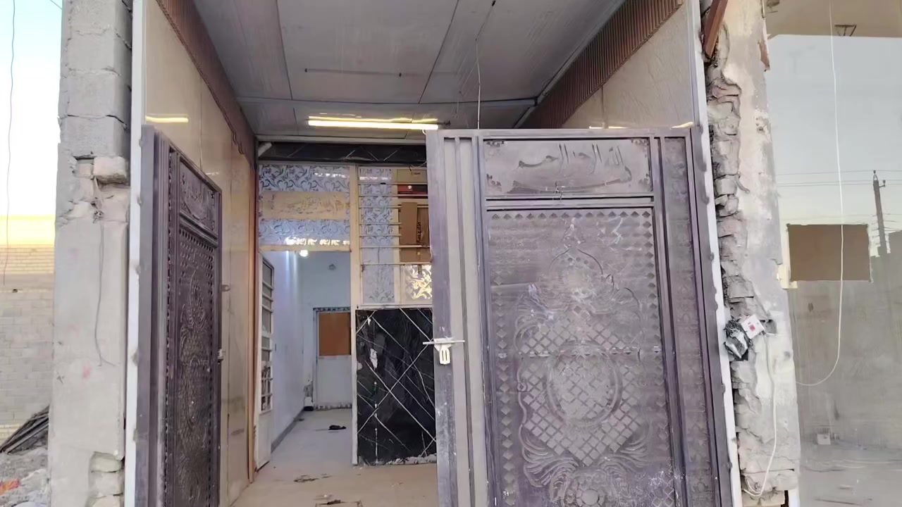 للأيجار بيت و محل شارع بلقيس التجاري 
ايجار البيت 350 طابقين 3 غرف نوم
بيه محل 8 * 4 ايجار المحل 250
للأستفسار مراسلتنا على الواتساب
مكتب حيدر حنون للعقار
موقع المكتب في بداية شارع بلقيس
***********
