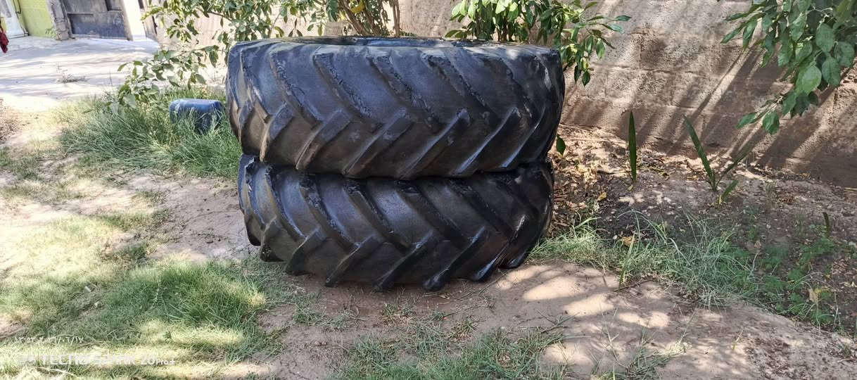 السلام عليكم للبيع زوج تايرات 18-30
مكاني بغداد المدائن 
***********
