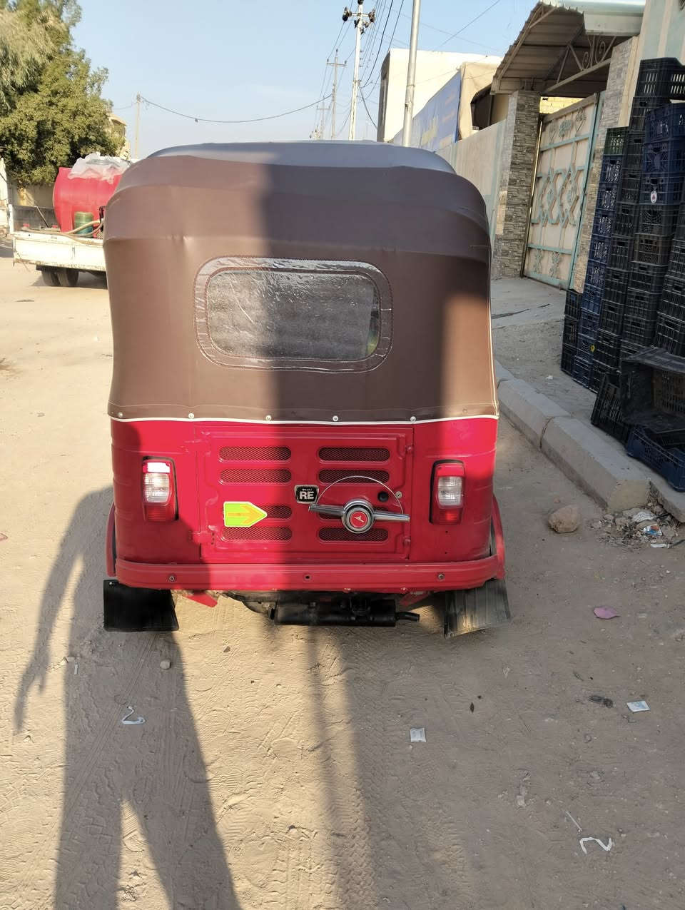 ابيع هاذا الموجود  موديل ١٦ محرك بدلته جديد والمحرك القديم موجود عندي بالبيت تكتك مال شغل  وعيشه مكاني طويريج للاستفسار على الرقم  *********** السعر  ٣ وبيها مجال حك الجيه فقط رحمه لوالديه الي مايعجه لايعلق تعليق سلبي يكول ياالله ويطلع
