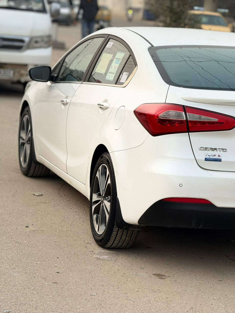 كيا سيراتو موديل 2014رقم بصره دولي سياره مكفوله كفاله عامه سعر 133$بيها مجال قليل مكان سياره سماوه رميثه 
***********
