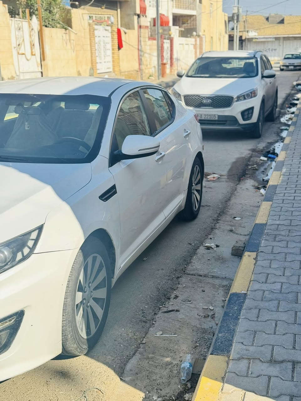 كيا اوبتيما 2013
وارد امريكي محرك 2400 GDi حادثها 3 قطع جاملغين الخلفيات والجنطه والسونار موجود ويه الصور.  مكينه وكير كفاله تخم تاير جديد صدر جديد هزه جديده السياره جاهزه من كلشي كل نقص مابيها مكاني الكوت الحي 

#السعر_104وبيها مجال 

***********
