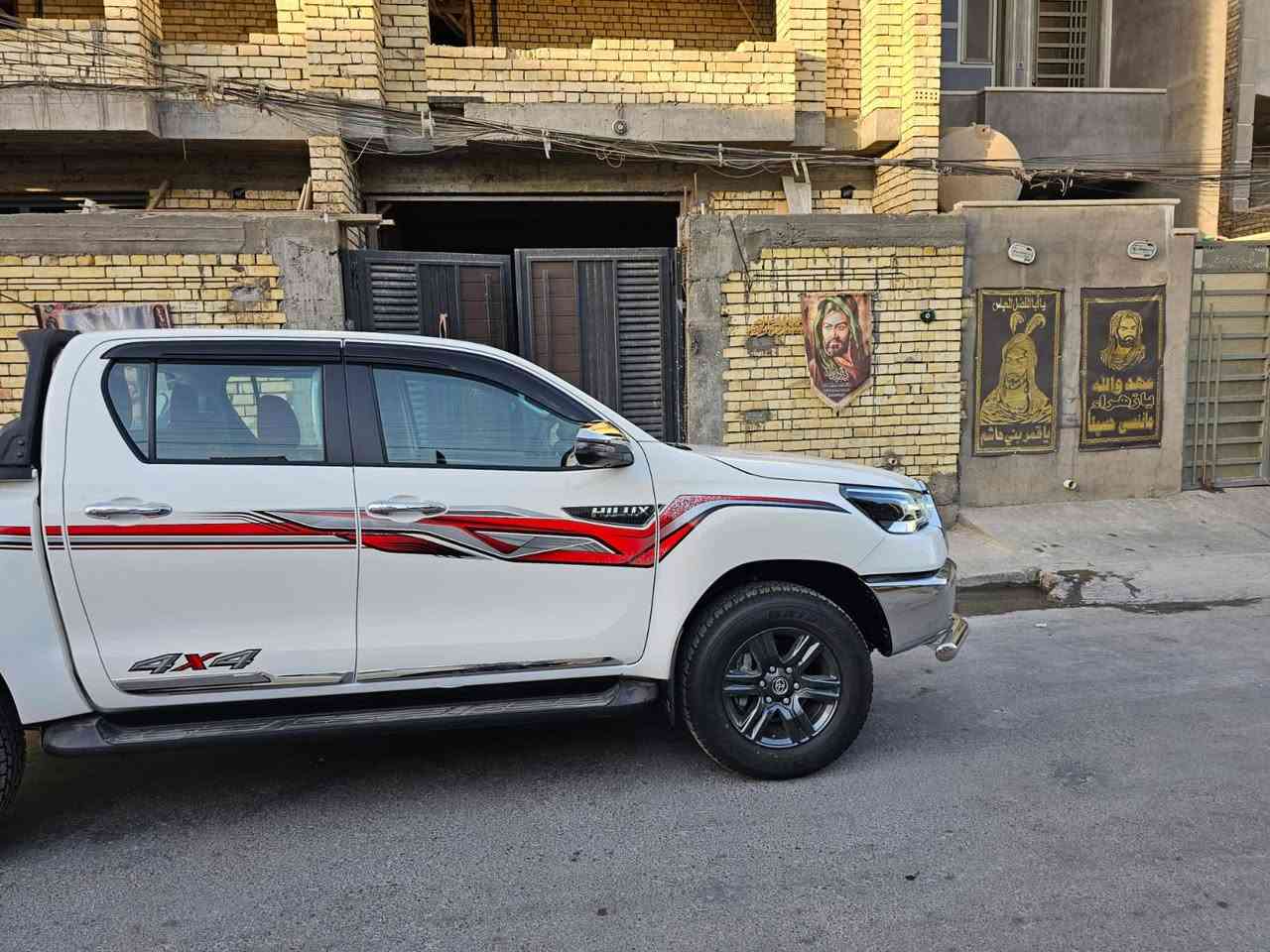هايلوكس موديل 2025   4 سلندر  زيرو ما ماشي وكالة ساز العراق رقم شمالي
السيارة فول مواصفات 4×4
بانزين 
كير اوتاماتيك 
للاستفسار اكثر ‎***********
