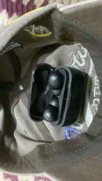 ايربود • سماعات • للبيع