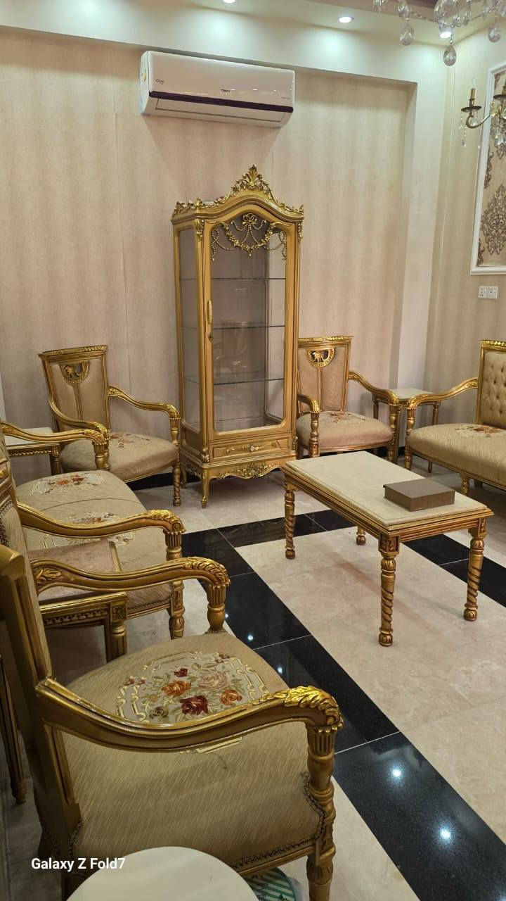 بيت للايجار 

الموقع /حي المتنبي بضهر مول بابيلون 

المساحه/100م
واجه 7.5 

المواصفات 
3طوابق 
3غرف نوم 
4حمام
صاله
مطبخ
كراج 
موثث بالكامل من كل النواحي

سعر الأيجار/2,000$
الدفع مقدم 6 اشهر 

الواجهة/***********
#بيت 
#ايجار
