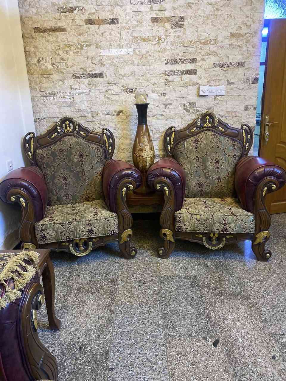 تخم زان المصري نظيف نظافه 90 بالميه ب600 وبي مجال شي قليل بغداد الكرخ ***********

