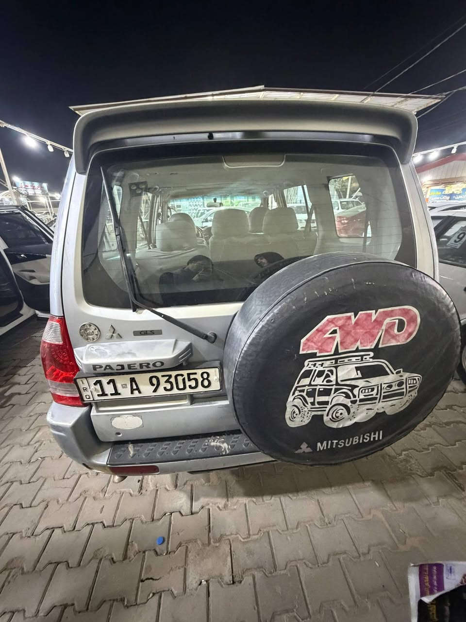 سياره باجيرو مديل 2006 
سياره نضيفه محرك 3800 
سياره 6 سلندر 
سياره نضيفه كلشي شغال بيه 
سياره فتحه 
بيه بس شوي بارد ورصعات وبيه صبغ ومعجون مثل ما موضح بل سونار متواجد عل فيس لو واتساب ***********
