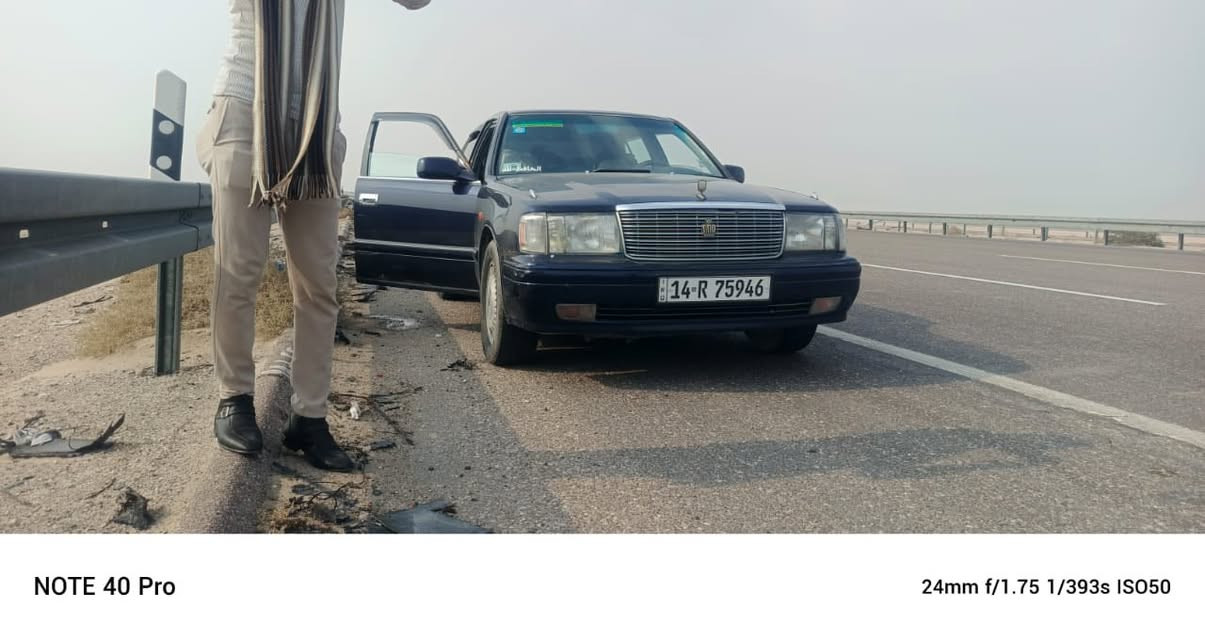 راس الثور تكم نيلي صبغ مداكر خلفيه فقط محرك 3000 جاهزه السياره من محرك وكير وكهربائيات وحداده سعر ب105 وبيه مجال رقم جديد بصره وبسمنه ومجدده السنويه للاستفسار *********** اتصال فقط
