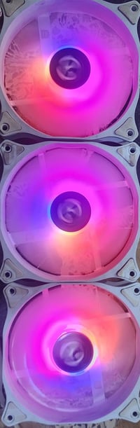 ٣ فانات • RGB • بدون هب