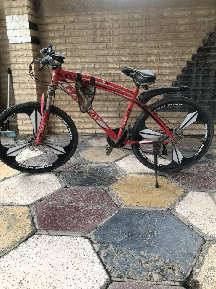 بايسكل للبيع بسعر جدا مناسب 90الف وبي مجال مكاني بغداد حي الجهاد رقمي***********
