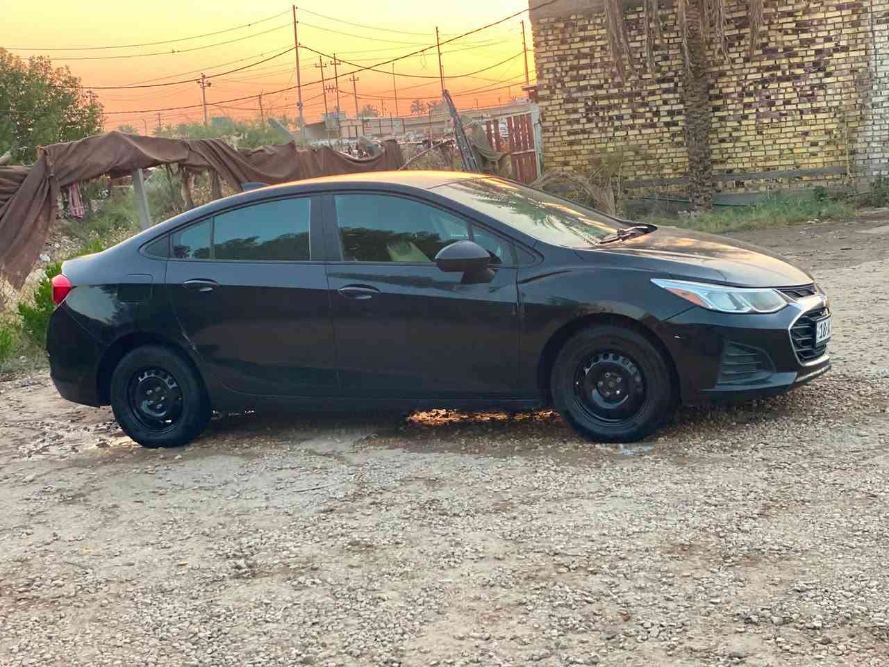 سلام عليكم شوفرليت كروز موديل 2019 بيها صبغ 4 قطع بدون داخل مكينه 1500 تيربو السعر 90 وبيها مجال مكاني بغداد المحموديه /***********

