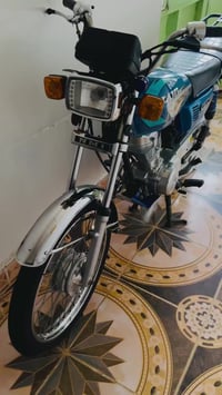 من تخابر لا صير لوتي وياي 07739133061 اقرة تفاصيل دراجة وخابرني بس ع س...