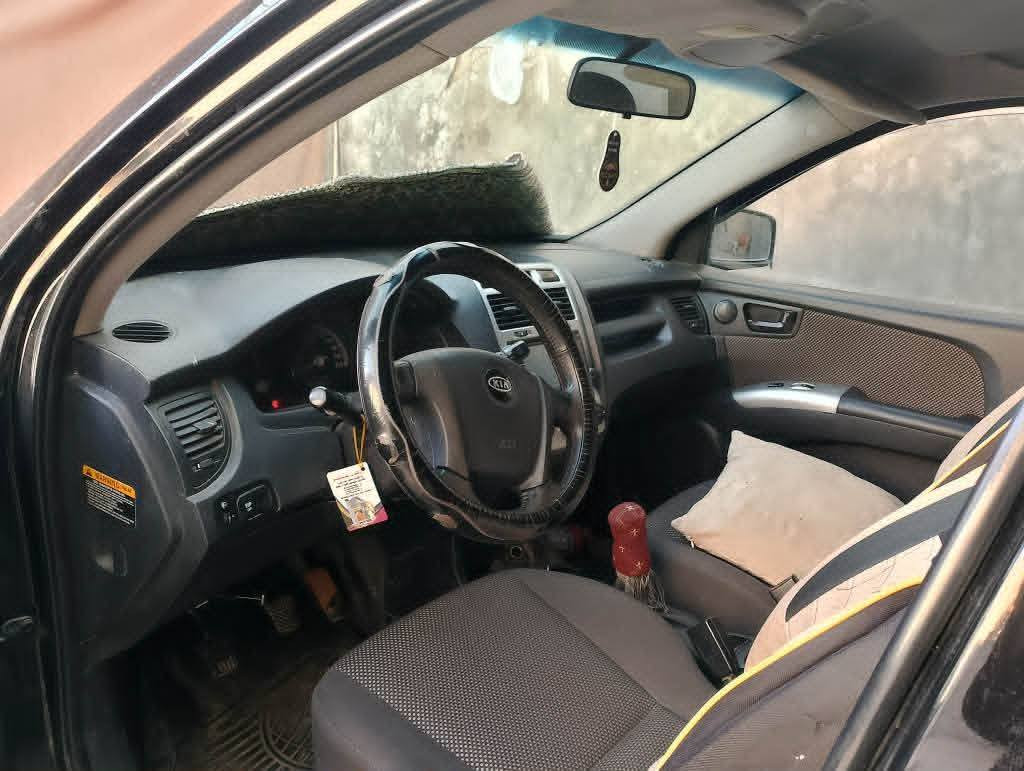 ئەوەڵ بەناوی خودای گەورە کییای سپۆرتاج مۆدێل 2007 گێڕ عادی بەشەرتی هەموو شتێک دەیفرۆشم سەنەوی تا 2028تازەیە بەناوی خۆمانەوەیە بەشەرتی گێڕو مەکینەو فیتەر سەیارەکە بێبۆیاخە تەنها ئەوتۆزەی پێوەیە کەدیاریم کردوو لەدواوە چوار تایەی لۆکی لەژێردایە سەیارەکە ماڵی دۆستە چوار بستۆنە سعری 87$تۆزێک مەجال ژ.م (***********_***********)تکایە جوابی کۆمێنت نادەمەوە لەگەل ڕێزم ... حلبجة, السليمانية
