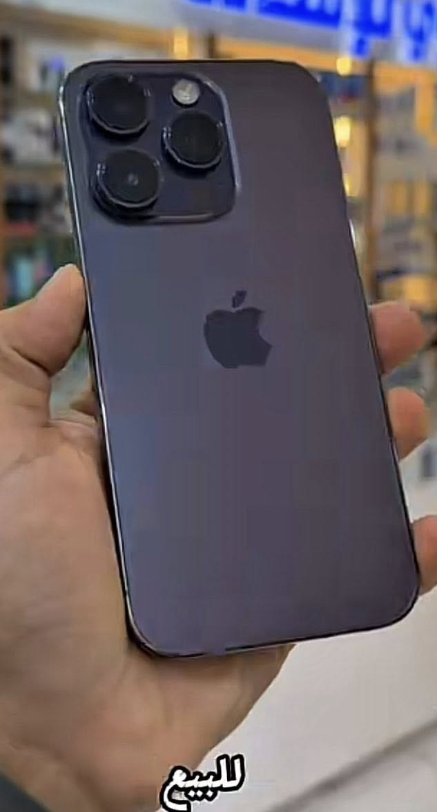 ايفون ١٤ ابرو فقط الذاكره ٢٥٦ البطاريه ٨٤ مفتوح يريد قاده مال ايسي ١٣الف فقط تبدله بس *********** واتساب  فقط السعر ٦٧٥ بي مجال شويه
