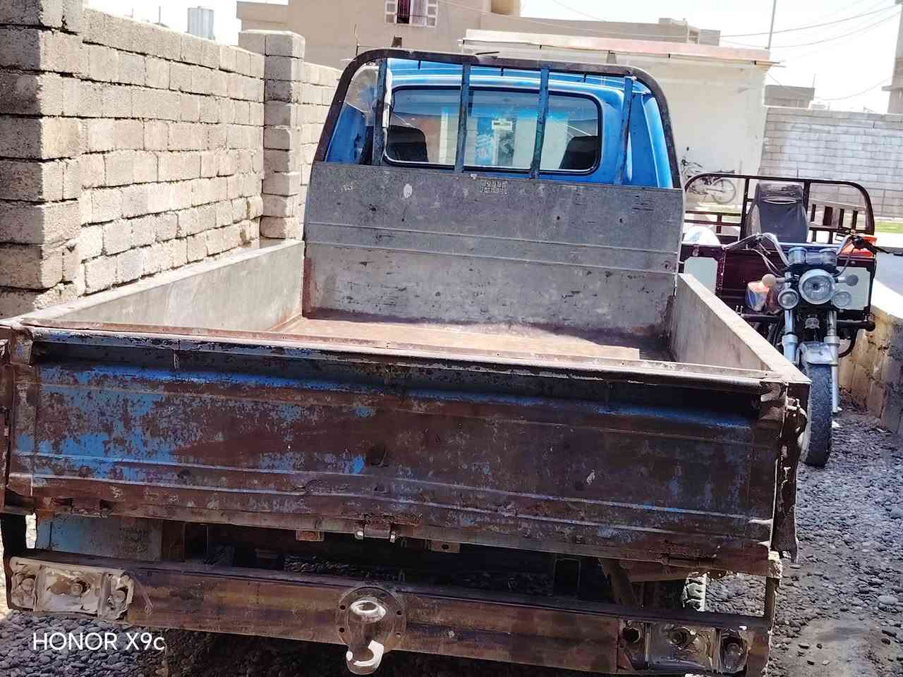 معرض الشهيد ابو زوبع
السلام عليكم ورحمة الله وبركاتة 
يوجد كيا موديل 96
ما كو ارقم والشاصي نضيف
السعر 12 وبيها مجال للطيبين
🌹 نگره سلف
رقم الهاتف 
***********
