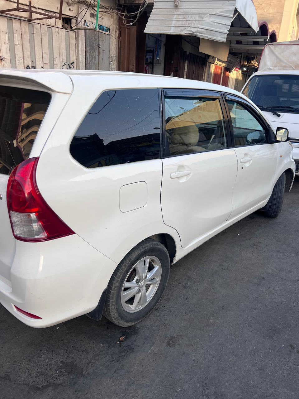 تيوتا افانزه  7راكب  رقم سنويه جديد كير محرك كورلا  هزه جديده سنويه جديده  بسمي شرط التحويل موصل حي الجزاير السعر (80$).  موديل 2011 ☎️). ***********
***********
