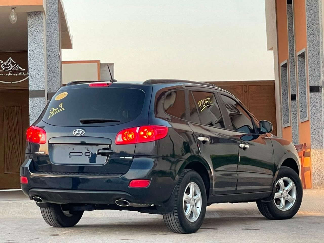 السلام عليكم سياره النوع هونداي سنتافي 
#بسعر26800فقط🔥
موديل 2009 محرك 33 كتينه حديد كمبيو توماتك دبل ماشيا 141 الف Km الأصلي صالون رصاصي تدفئة مقاعد تحكم في المقود تكيف تلاجه جمرك رساله مفتوحه صفتين سيريه قومه نضيفه ملاحظه سياره من لوطه درجه أولى خاليه من ترميل وسوس يعني هدرز ف نضيف كربونها الأصلي مش تجاري أو صيني سياره قمه ف نضافه رقم الهاتف 0914117404 
المكان طرابلس


**إذا كنت صاحب هذا الإعلان وتريد حذفه لأي سبب، رجاءا أرسل رسالة إلى الدعم الفني**