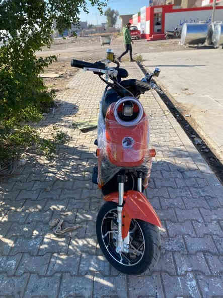 دراجه شحن مستخدم سبَوع طك كرتون
بطاريه 5 ويل كروم تايرات حجم كبير سرعه 75 حقيقي  عدد سرع 4 سعرها 750 بيه مجال او مراوس ويه ايراني *********** مكاني كركوك حي الواسطي مو شراي وميعرف بيهن لا يكسر بيه رجاء
