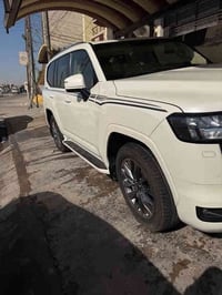 تحيه طيبه السلام عليكم ورحمة لاندكروز موديل. 2022  مكفوله ماعدا تصليح ...