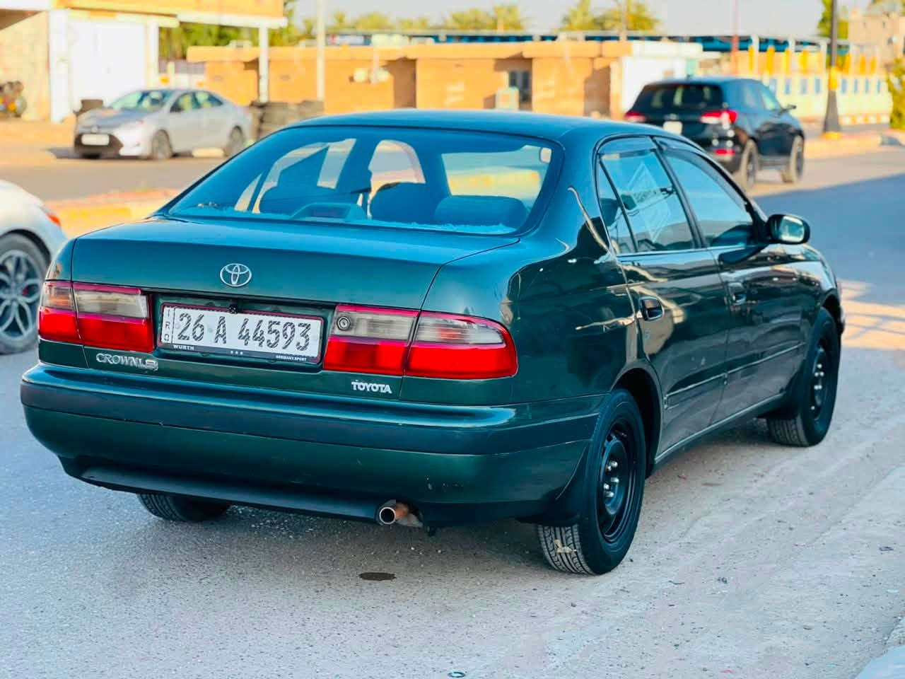 السلام عليكم
فرخ بطة كير محرك شرط 
رقم صلاح الدين دولي شرط التحويل
موديل 1995
تبريد بس غاز
غرفة جديدة
بدون خياسات 
كهربائيات كلها شغالة
شاشة وكامره 
تايرات حيل زينه
طخم صدر جديد 
بور جديد
سيارة ماتخلي عليها برغي
مرشول جمالية فقط
السعر 53$ وبيها شويه مجال
*********** / ***********
