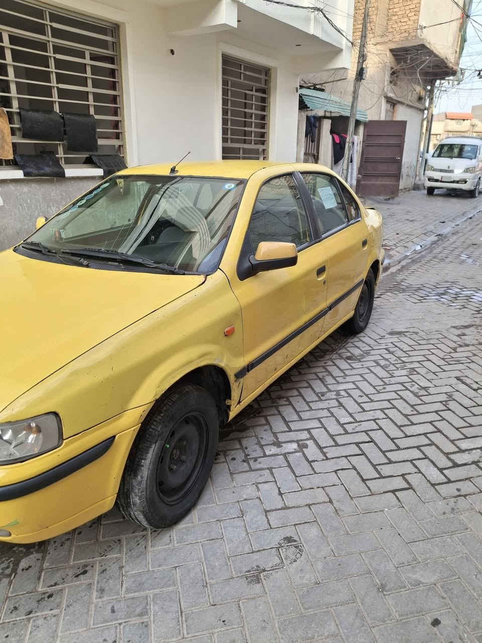 السلام عليكم سمند موديل 2009  السياره حلوه محرك خير من الله الصدر امامي خلفي جاهز كهربائيات كلها شغاله تبريد شغال تخم تاير جديد مصفره غرامات العنوان بغداد الصليخ السعر 30 شرط التحويل
 ***********
