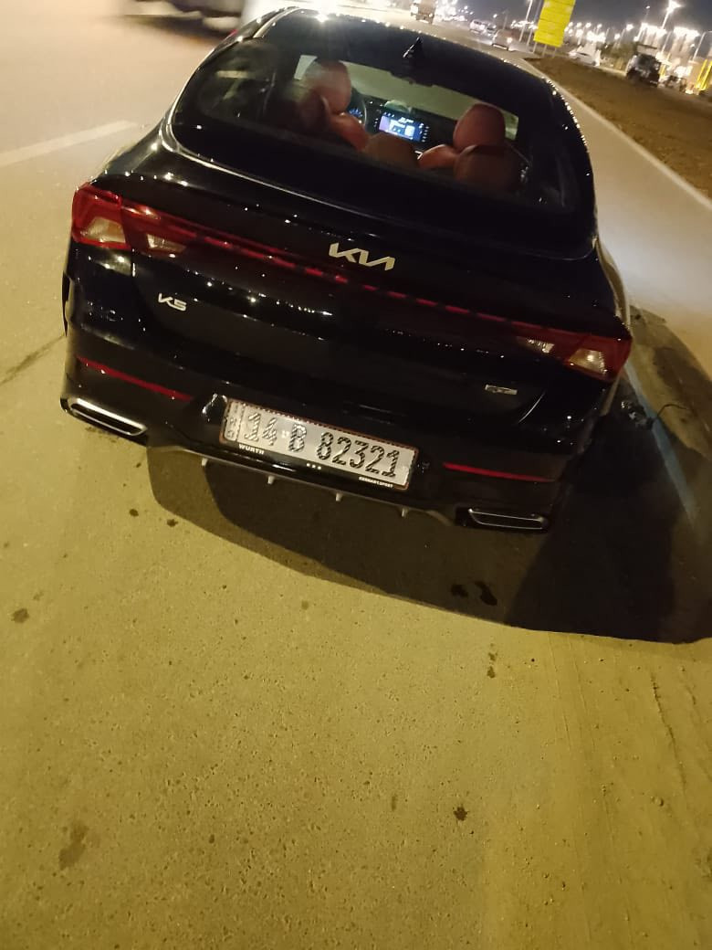 كي فايف جيتي لاين موديل 24
ماشية 17 الف 
فول عدا الفتحة
داخل احمر 
حادث كلش خفيف بنيد فقط بدون دواخل بدون راديترات  
ايرباك الدركة فقط 
باسمي حره 
السعر 200 ورقة 
***********
