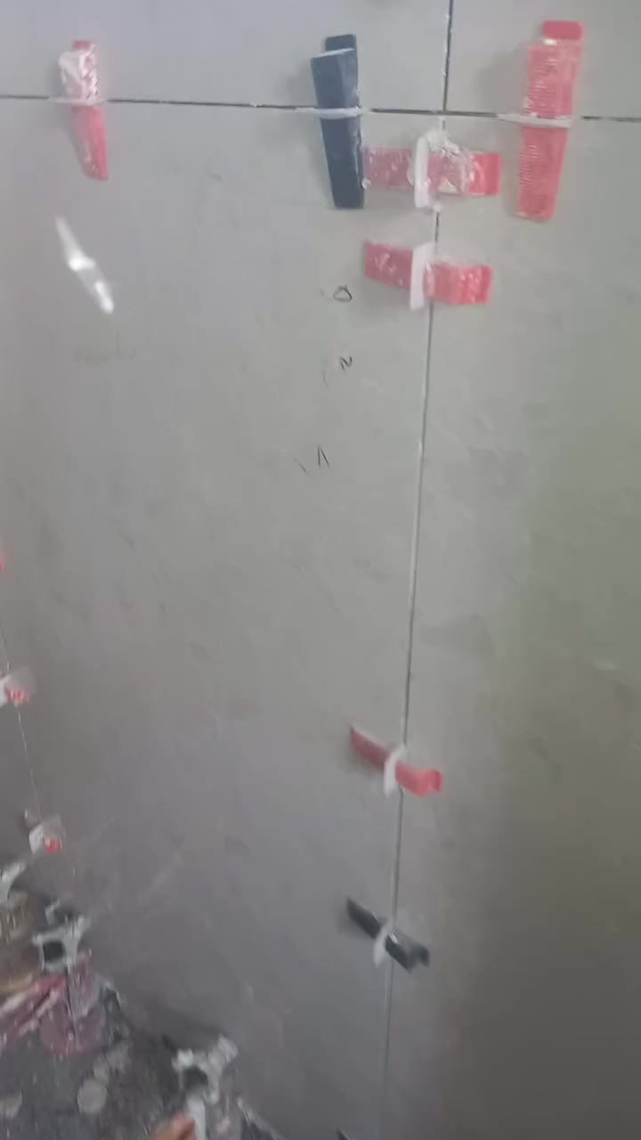 خلفة سرميك درجه اولى مرمر كاشي بورسلين الواح جدران وأرضية وجهات شغل بليزر درجه اولى التزام بلعمل واسعار مناسبه***********
