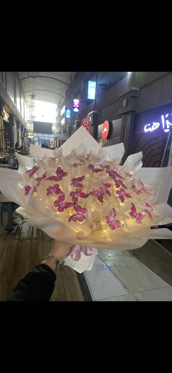 خلي هديتك تكون مميزه ☺️
لكل مناسبه او بدون مناسبه❤️ عبر عن اهتمامك بهديه ملفته 🙂‍↔️بوكيه فراشات ظوئيه 

يتوفر توصيل 🚚 الى كافه محافظات العراق 🇮🇶


**إذا كنت صاحب هذا الإعلان وتريد حذفه لأي سبب، رجاءا أرسل رسالة إلى الدعم الفني**