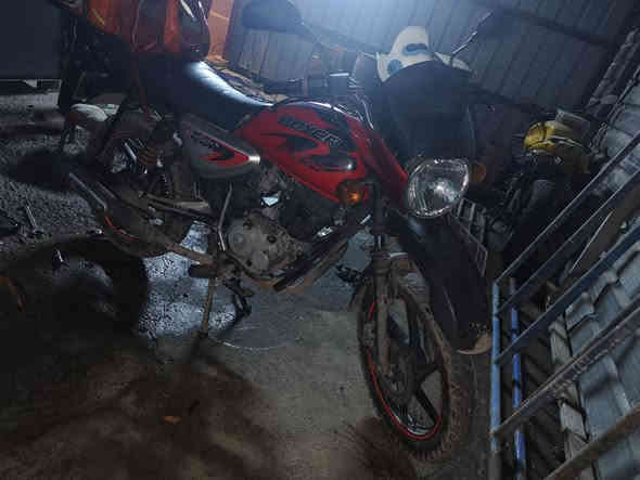 بوكسر جبلي رياضي موديل 21 مرقم كامل بغداد اي نقص ما بيها مستعجل على بيعتها لن محتاج فلوس كفاله عامه تبديل دهن كل 10ايام ابدل دراجه كلش معتني بيها  بس مئطر على بيعتها جيب وياك فتريه وفحص الاستفسارا تصل على الرقم ***********بي وتساب  ورصيد
