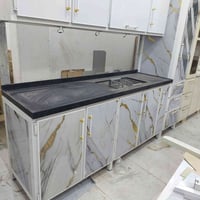 كاونتر كوارتز • مترين • مبطن