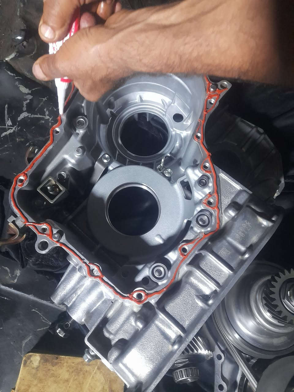 السلام عليكم تجفيت كافة المحركات والكيرات cvt  Atf كورلا كامري افلون رافور نيسان والامريكي ماليبو تاهو جكساره نجف ***********
