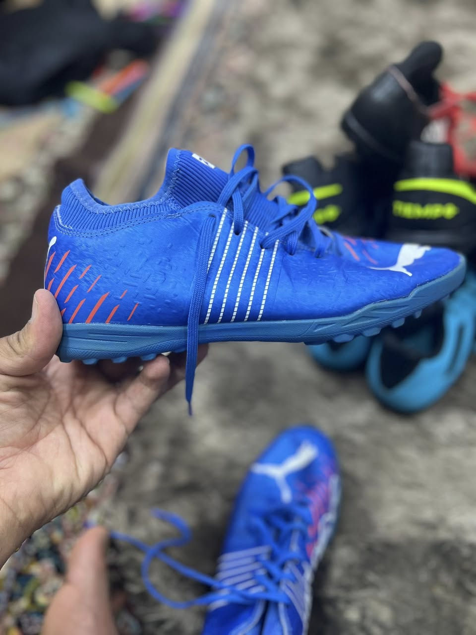 بوما اصلي بالة 
نظيف جدا
قياس 41طول القدم 26ونص
السعر 35
توصيل 5
للحجز ***********
