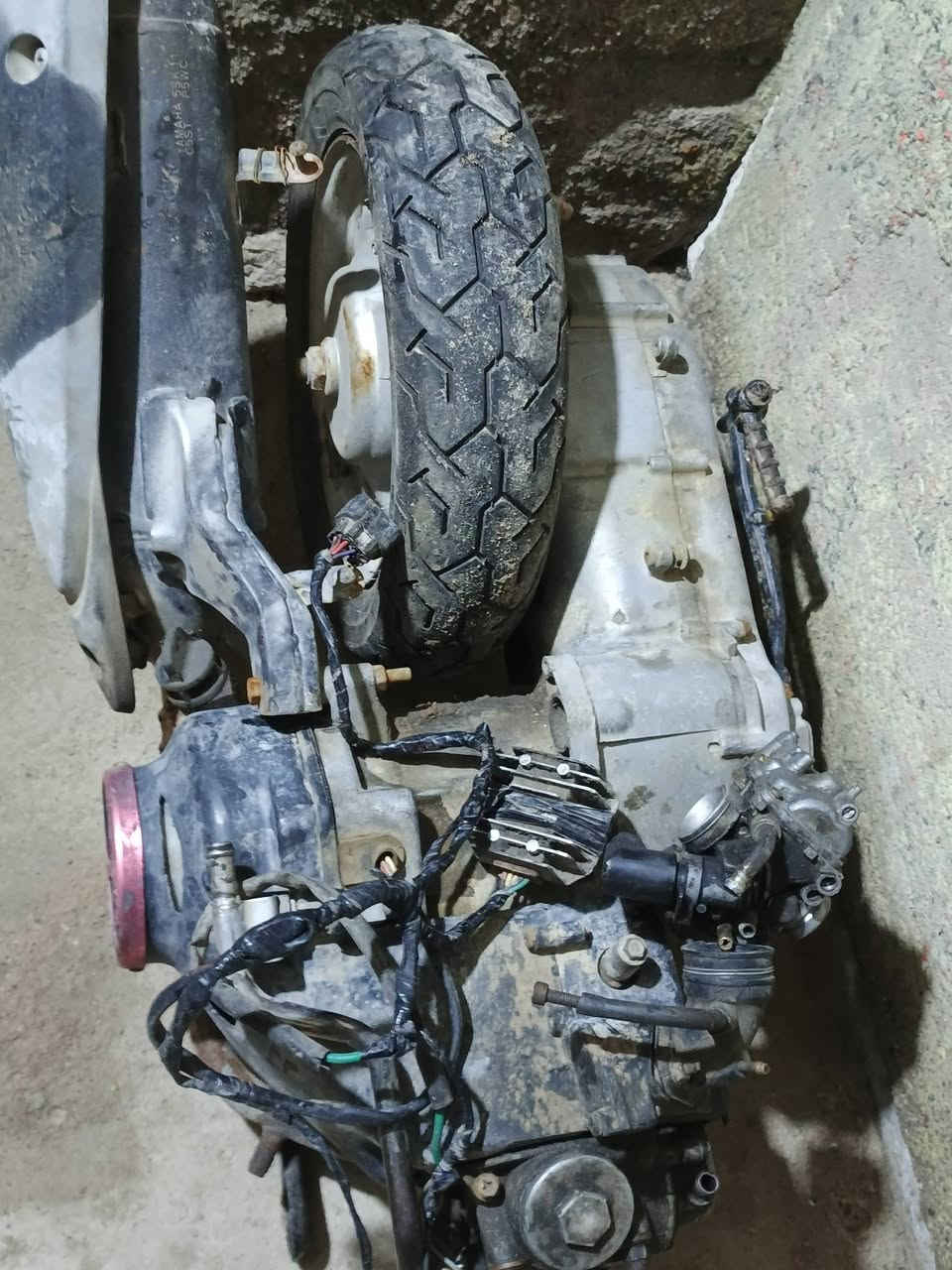 مكينه ماكس عدله ابيع غراضها بيها كزوز بلادي بس ملحوم وبي زرف واضح كدامكم  وبيها ويل وتاير باله  بيها كابريتر باله بيها كلجات باله امامي وخلفي نص عمر بيها كاور وقبق هندر وباقي نواعم كدامكم الشراي يجي خاص ويدلل مكان بصره


**إذا كنت صاحب هذا الإعلان وتريد حذفه لأي سبب، رجاءا أرسل رسالة إلى الدعم الفني**