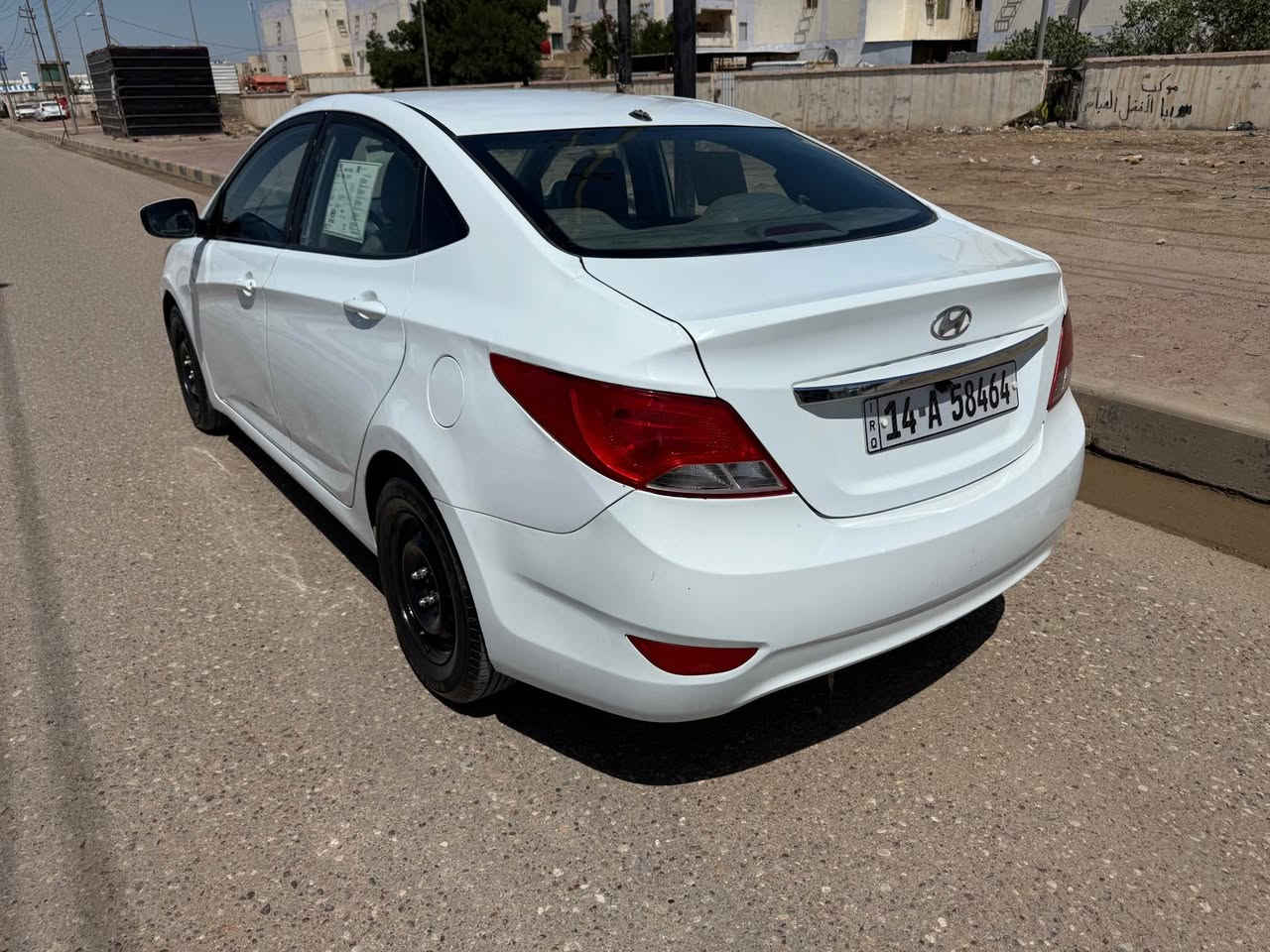 اكسنت خليجي موديل 2016 رقم بصره دولي سنويه جديده سياره نص فول مكينه 1600 دوش كفاله سياره بيها جاملغ خلفي مصبوغ فقط سياره جاهزه كير مكينه حداديه تخم تاير تبريد تدفئه كله شغال سعر 89 مكاني ميسان لعماره *********** المجر الكعبي, ميسان
