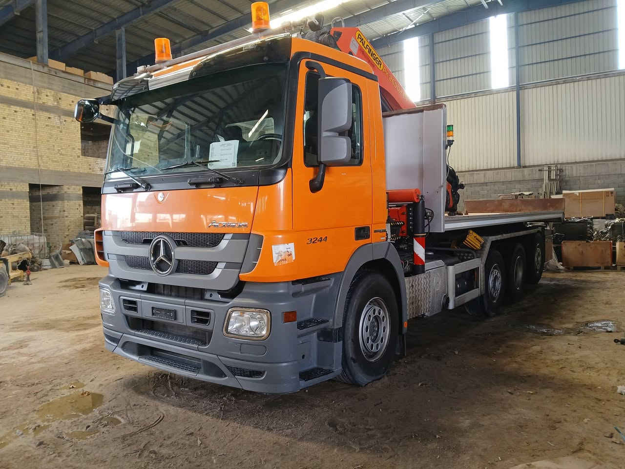 للبيع دخول جديد سياره بلادي كرين للتواصل على رقم ***********
