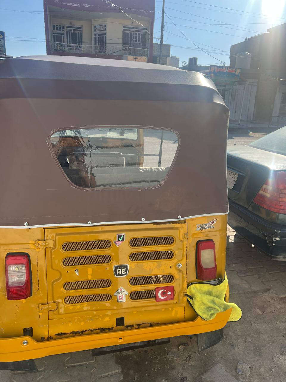 سلام عليكم تكتك للبيع موديل 19شهر 11رقم وسنويه تحويل مباشر لسعر 5ونص وبيهة مجال  للستفسار اتصل علئ ***********
