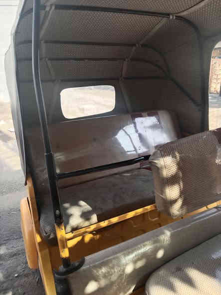 السلام عليكم شباب تكتك ٢٠١٩شهر ٥
سعر 3500 وبيه مجال بدون رقم ورقاق عنوان ام كبر 
رقم ***********
