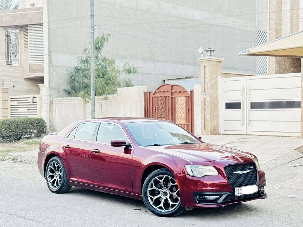 للبيع اوباما S بچـم عريض كرايسلر   (2019) اصل تو ويل
حادثها سرقه قطعتين مكفول من ضربه وصبغ بدون ايرباك  بدون دواخل شاصي لغد مكفول
 
السعر 208$
هاتف ***********

ماشية السيارة ٦٦,٠٠٠ 
 
رقم بغداد بسمي الدولي الجديد

المواصفات 1/1 :
* داخل جلد لون اسود ملكي
* سكليتر كهرباء
* حساسات امامي خلفي
* مصابيح امامية زنون 
* ويل قياس 20 أنج 
* شاشه كبيرة مع نظام ملاحة نفكيشن GPS .
* سستم صوت الپاين 
* ⁠دمام صوت 
* مقاعد أمامية كهربائية عدد 2  خزن وضعيات
* مقاعد أمامية تبريد وتدفئة . 
* تشغيل عن بعد . 
* تدفئة ستيرن . 
* تدفئه وتبريد  اقداح
* محدد سرعة . 
* كاميرا خلفية .
* مرايا متحسسة للاضاءة العالية .
* كير شفتر بالستيرن . 
* دخول ذكي (بصمة)
