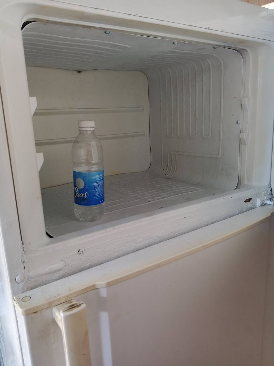 سلام عليكم ورحمة الله وبركاته من ماركة فيستيل (VESTEL)،
ثلاجه البيع 
حجم 14
قدم 
ثلاجه شرط التبريد
سعر 170وبيهه
مجال 
مكاني بغداد النهروان 
‏‪***********‬‏
‏‪***********‬‏
