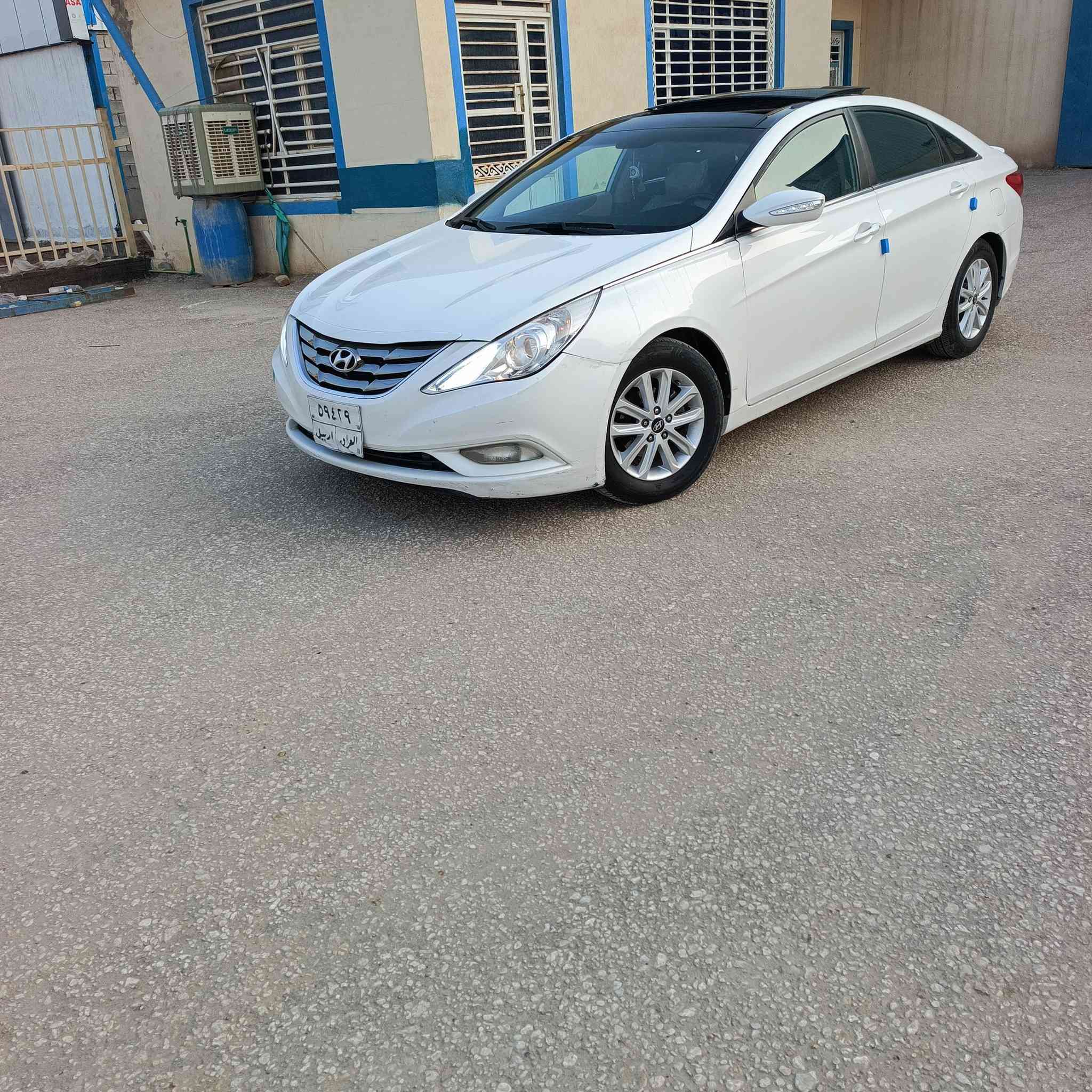 سلام عليكم للبيع سوناتا 10 شكل 11 خليجي رقم ربيل سنويه منتهيه.   25./  شهر 3      تحويل وكاله حاضر سياره محرك 2400دوش سياره بيه فقط باب صبغ جهت اليمنيه والباقي كفاله عامه
سياره مواصفات الشركه العامه 
شاشه 
كامره دواره مري كهرباء شفط
تحكم استيرن  كشن كهربائي 
اشاير 
لايت زنون ابو لد 
بلاجكتورات 
ويل كب كروم 
حاكيه بالتنته 
حساسات خلفيه بردات كويتي 
دمام خلفي بك الايت سياره كلش حلوه حله من صور تجي وشوف محرك كير تبريد حداديه تخم تاير جديد باتري جديد محرك ع وضع شركه شرط ألا تبخير ولا تنقيص سياره مال جناي بل عافيه ع ياخذه مكان سياره بابل سعر 115 وبيه مجال بصيط نتصال ع رقم ***********.  ‏‪***********‬‏
‏‪
