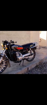 سيفان 24 محدثه مابيها اي نقص محتاج فلوس ومتوازي 350 قفل ‏‪0771 198 940...