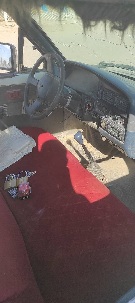 بيكم تك 89 رقم صلاح الدين اصفر سيارة مال جناي راعيهه موجود سنوية ساقطة 2016 گير وشاصي ومحرك مكفول 5 كير ثري واي مكفولة من السرقة والغرامة حدادية جاهزة طخم تاير جديد السعر 28 ورقة بيهه مجال حق الجية مكانها ذي قار الأصلاح  للأستفسار اكثر اتصل ***********  ***********
