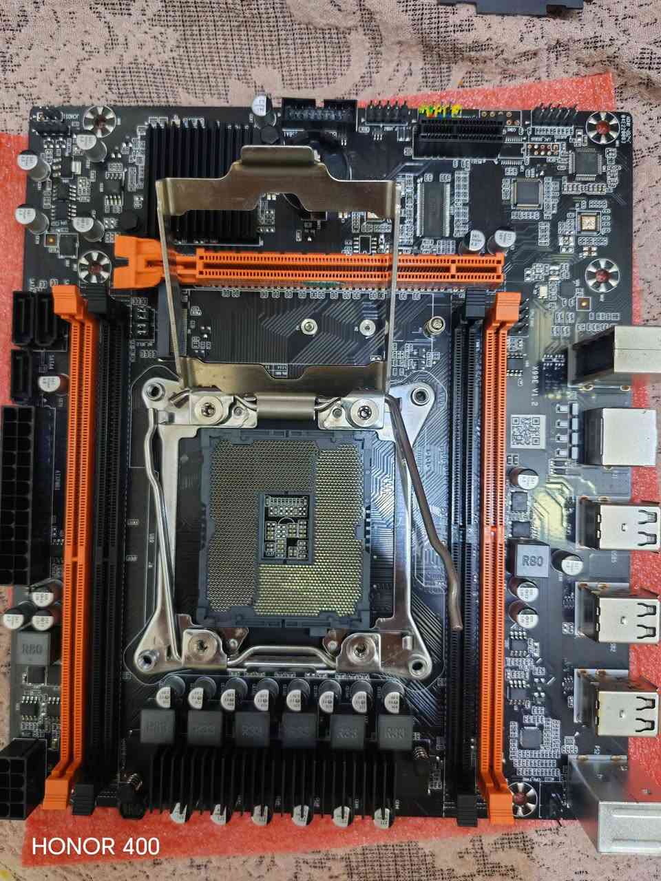 السلام عليكم 
/ 6
25
X99E-D4 لوحة أم للألعاب USB3.0 ذاكرة DDR4 ثنائية القناة PCIEx16 LGA2011-3 تدعم M.2 NVME لمكونات الكمبيوتر 
سعره ٣٥ الف
#حاسبات #كمبيوتر #مذربورد


**إذا كنت صاحب هذا الإعلان وتريد حذفه لأي سبب، رجاءا أرسل رسالة إلى الدعم الفني**