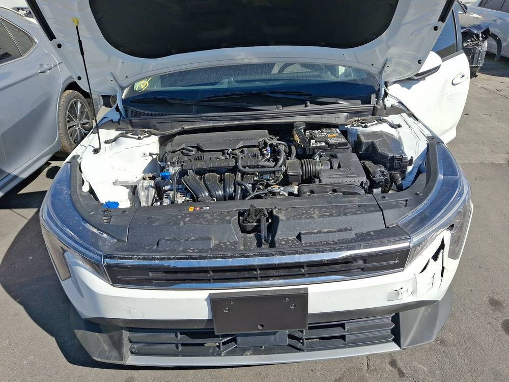 كيا فورتي للبيع السيارة حالياً بالطريق الى عمان السعر 64+النقل28 المجموع 92 بعمان تكدر ادخلهة على كتاب شهداء ***********
